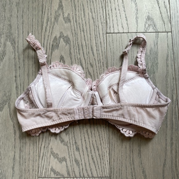 Valisere Padded Lace Underwire - Picture 2 of 2